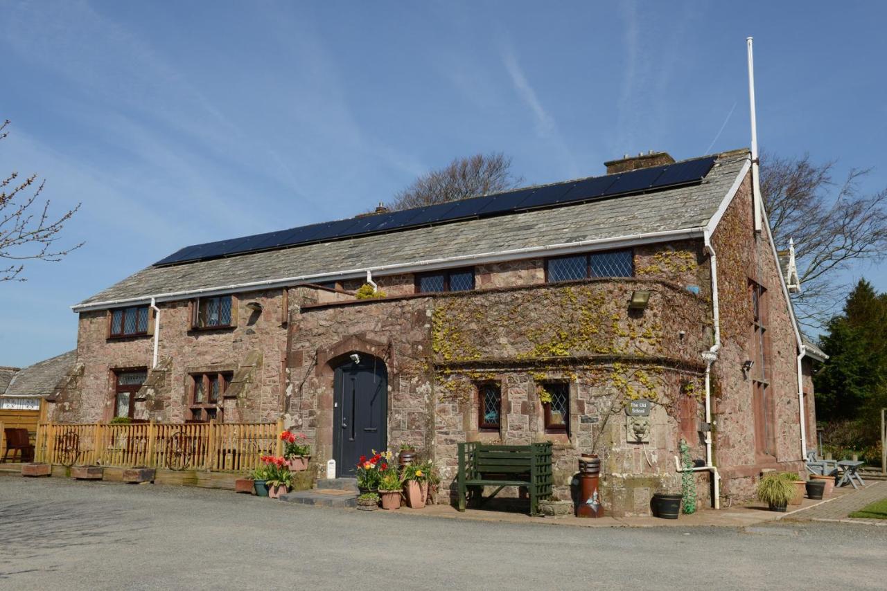 The Old School And Betty'S B&B Whitehaven Esterno foto