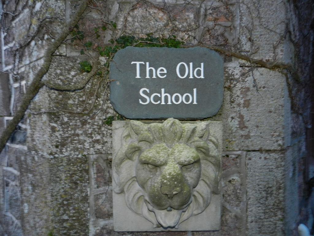 The Old School And Betty'S B&B Whitehaven Esterno foto